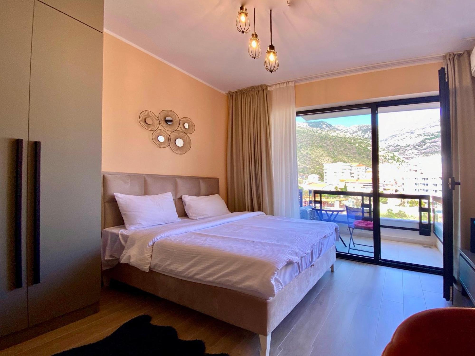 Casa Al Mare Residence, Private Studio, 1-st Line, Swimming Pool